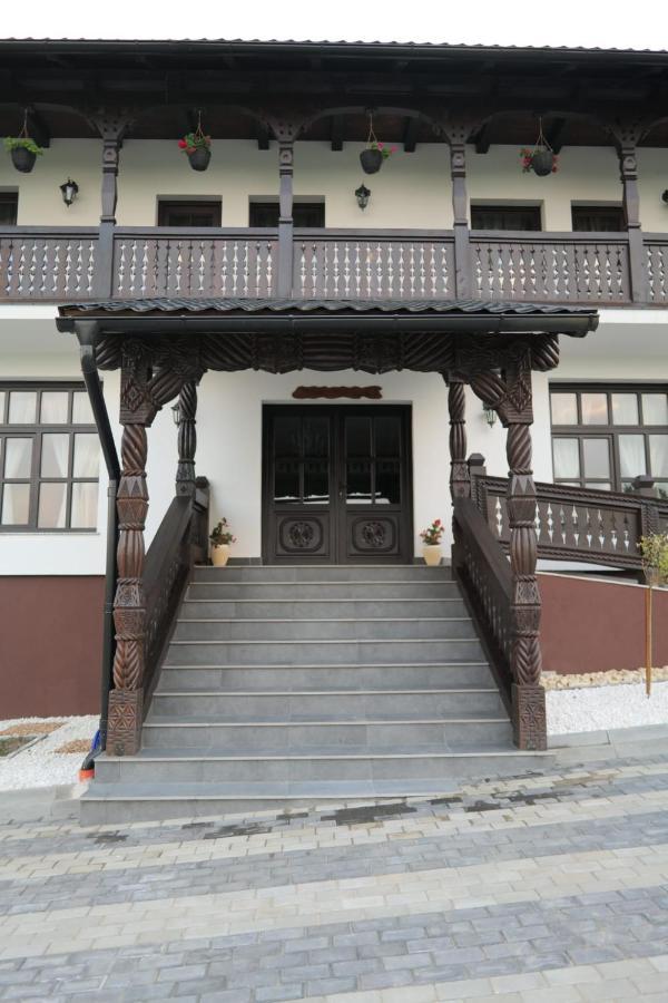 Mosia Dar In Rai Apartment Berbesti Exterior photo