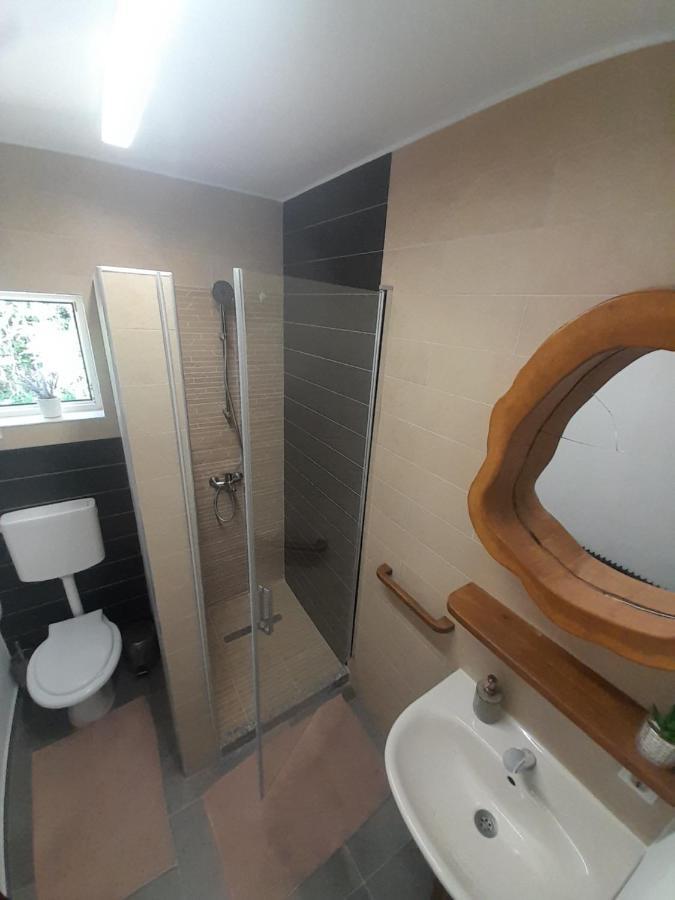 Mosia Dar In Rai Apartment Berbesti Exterior photo